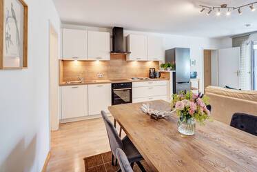 Nähe Perlacher Forst: Helle 2-Zimmer Wohnung