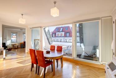 Nähe Münchner Freiheit - Schöne Dachgeschosswohnung