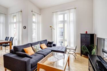 Helle 2-Zimmer Wohnung mit Einzelstellplatz