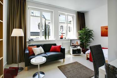 Sehr schönes Apartment im Seitenflügel eines Klosters 