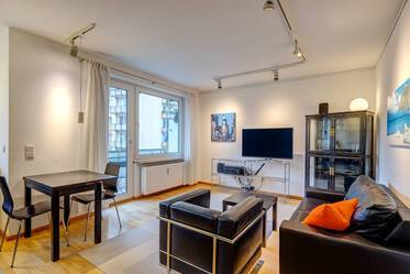  Nähe Olympia Park: Sehr schöne 2-Zimmer Wohnung