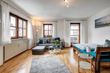 Großzügiges Apartment mit separater Küche