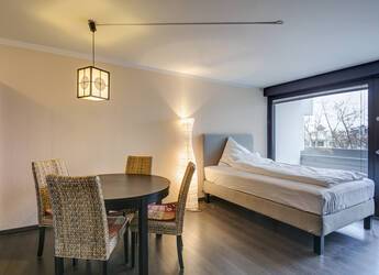 Schönes Apartment mit Balkon am Olympiapark
