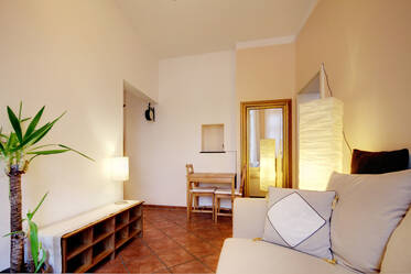 München Isarvorstadt, in Isar Nähe: Möblierte 2-Zimmer-Wohnung