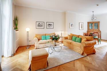 Altbau mit elegantem Einrichtungsstil