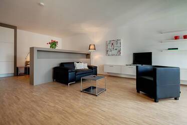 Großzügige 1-Zi-Wohnung (60m²) - Nähe U-Bahn U6