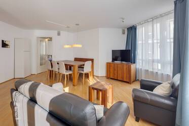 Helle, offene &amp; moderne Wohnung in Bestlage 
