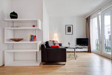 Helle, möblierte 2-Zimmer Wohnung in guter Lage