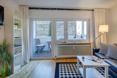 Ludwigsvorstadt: Appartment mit Balkon und Inet