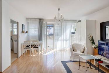 Bestlage! Große 1-Zimmer Wohnung mit sonnigem Balkon