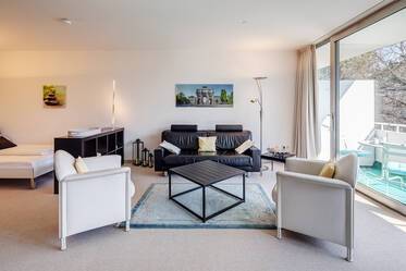 Helle, großzügige 1,5-Zi Wohnung mit Balkon