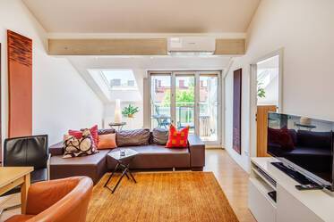 Möblierte Dachgeschosswohnung in Giesing