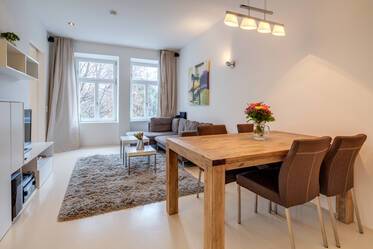 Hochwertige Wohnung, komplett möbliert