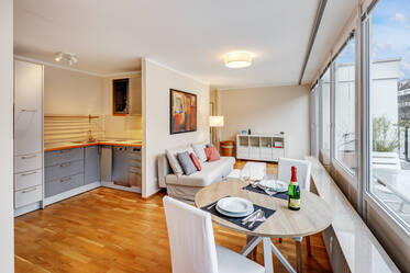 Ruhiges Apartment mit Dachterrasse 