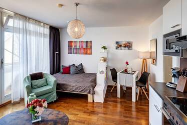 Schön und hell eingerichtete Wohnung mit Fußbodenheizung
