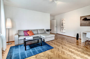 Sehr schöne möblierte 2-Zimmer-Wohnung