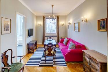 TOP LAGE im Univiertel - möblierte 3-Zimmer-Wohnung