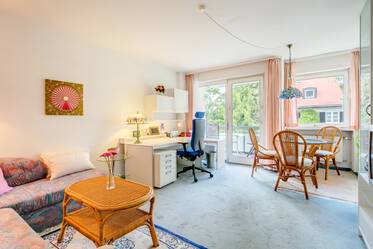 Gut ausgestattet m. Einzelstellplatz, Pool im Haus