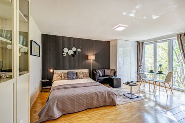 Helles, sehr schönes Apartment beim Josephsplatz