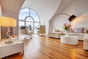 Lichtdurchflutete 3- Zimmer Dachgeschosswohnung