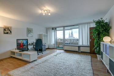 Schwanthalerhöhe: zentral gelegene 1-Zimmer-Wohnung mit Blick auf die Paulskirche 