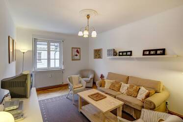 Bestlage M-Maxvorstadt (rund um den Josephsplatz) | Schöne möblierte 3-Zimmer Wohnung mit 2 Schlafzimmer