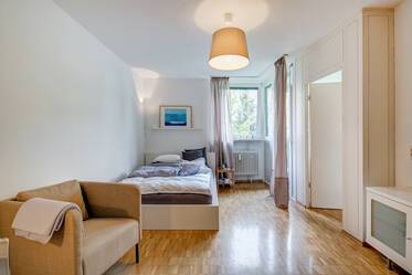  Charmante, neuwertig möblierte 1-Zimmer Wohnung