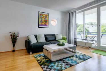 Moderne möblierte 2-Zimmer Wohnung am nordwestlichen Stadtrand von München