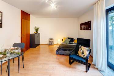 Möblierte Wohnung mit Terrasse  