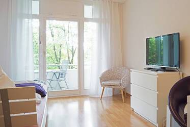 Gute Lage in München-Isarvorstadt: Helles Apartment mit Internet und Balkon