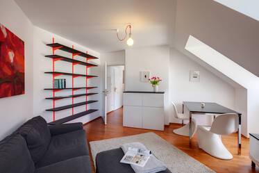 Dachgeschosswohnung mitten im Glockenbachviertel