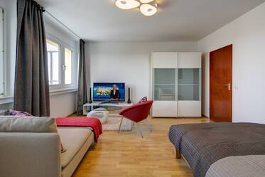Modern, mit herrlichem Blick über München