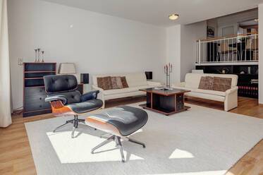 Freundliches Split-Level-Reihenhaus mit Terrasse  