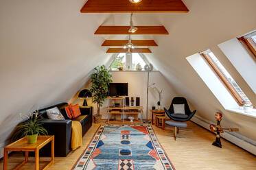 Hübsche lichdurchflutete Dachgeschosswohnung
