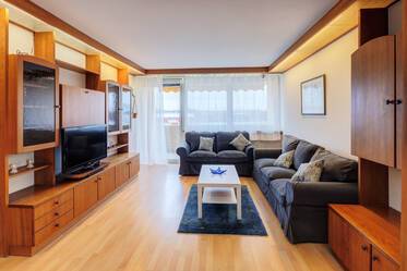 Laim: Helle und komplett ausgestattete Wohnung  