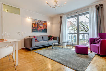 In zentraler Lage von Haar: modern möblierte 2-Zimmer Wohnung
