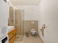 Dachgeschosswohnung München Am Hart 01 2. Badezimmer 10439