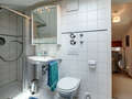Maisonette-Galerie Wohnung Tutzing 03 2. Badezimmer 10604
