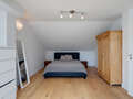 Dachgeschosswohnung Feldafing Tutzing 01 Schlafzimmer 11697