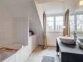 Dachgeschosswohnung München Nymphenburg 01 Badezimmer 12497