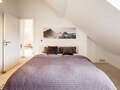 Dachgeschosswohnung München Nymphenburg 06 1. Schlafzimmer 12497