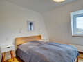 Dachgeschosswohnung München Thalkirchen 01 Schlafzimmer 12801