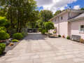 Villa Oberhaching 03 Hofeinfahrt 14925