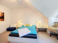 Dachgeschosswohnung Germering 02 Schlafzimmer 14946