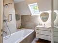 Dachgeschosswohnung München Harlaching 01 Badezimmer 14993