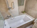 Dachgeschosswohnung München Harlaching 04 Badezimmer 14993