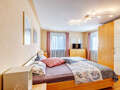 Doppelhaushälfte München Trudering 02 1. Schlafzimmer 15059