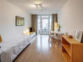 Apartment München Isarvorstadt 02 Wohnbereich 2543