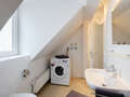 Dachgeschosswohnung München Schwabing 02 Badezimmer 5576