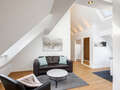 Dachgeschosswohnung München Schwabing 01 Wohnbereich 5576